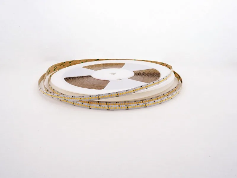 Светодиодная лента LEDS POWER 2835 64/м (6Вт/м) 24В 3000, серия ПРО140